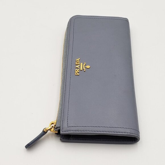 Prada Leather Zippy Wallet 135-102025 - Picture 4 of 13